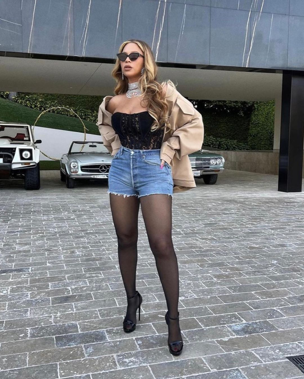 Beyonce Wearing Off-White SS22