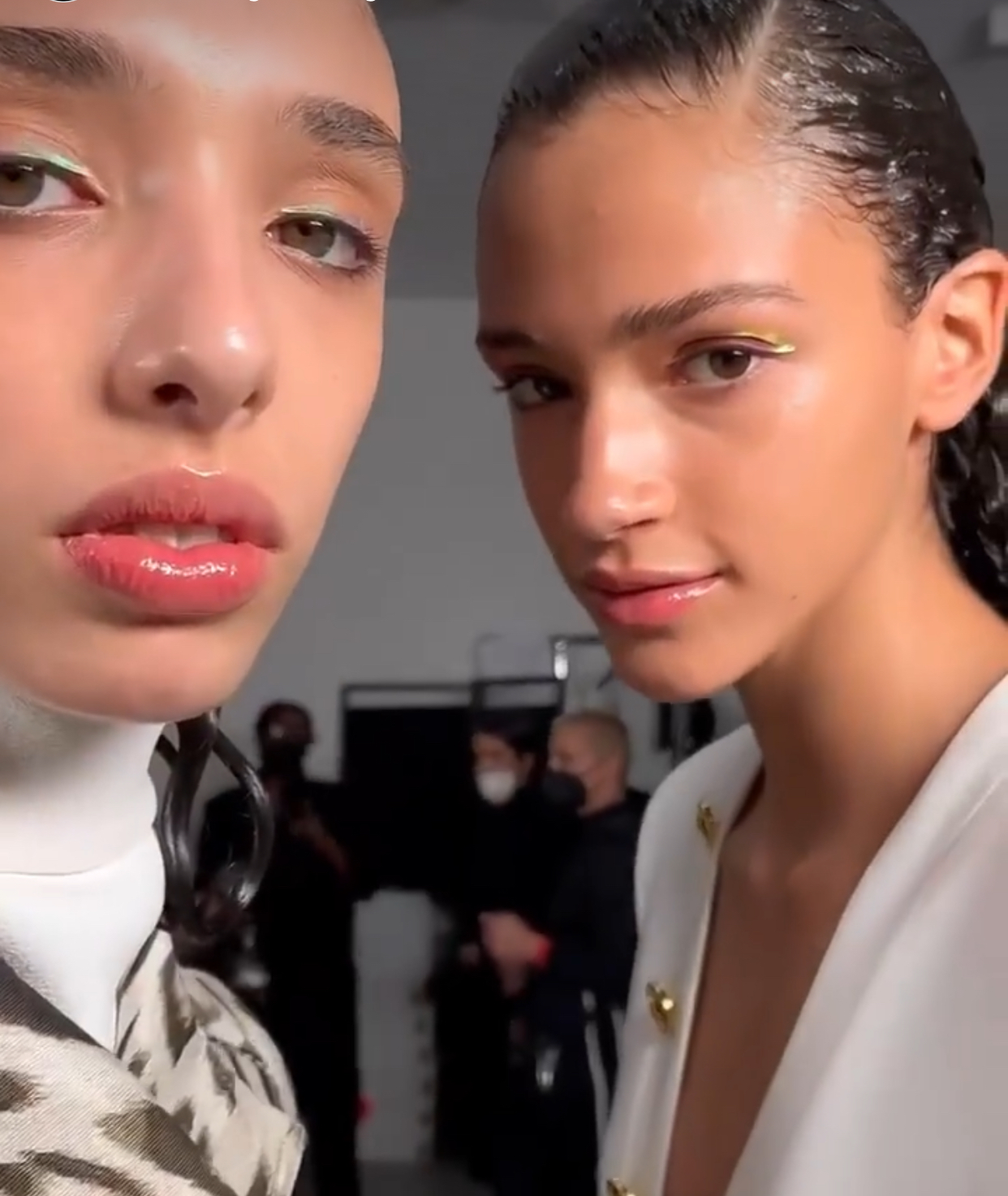 Giambattista Valli Paris FW 2022