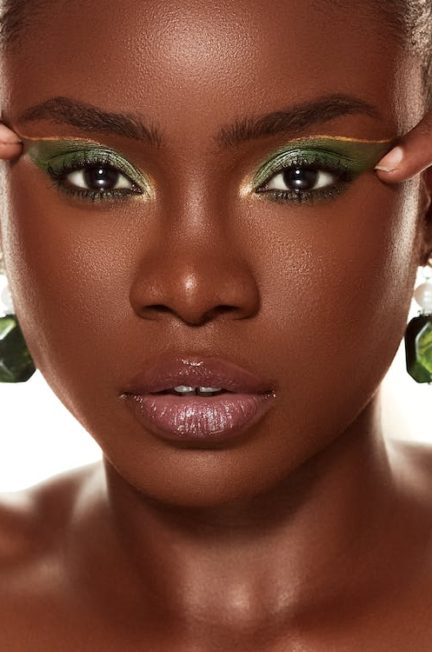 Eyeshadow Brushes for Beginners