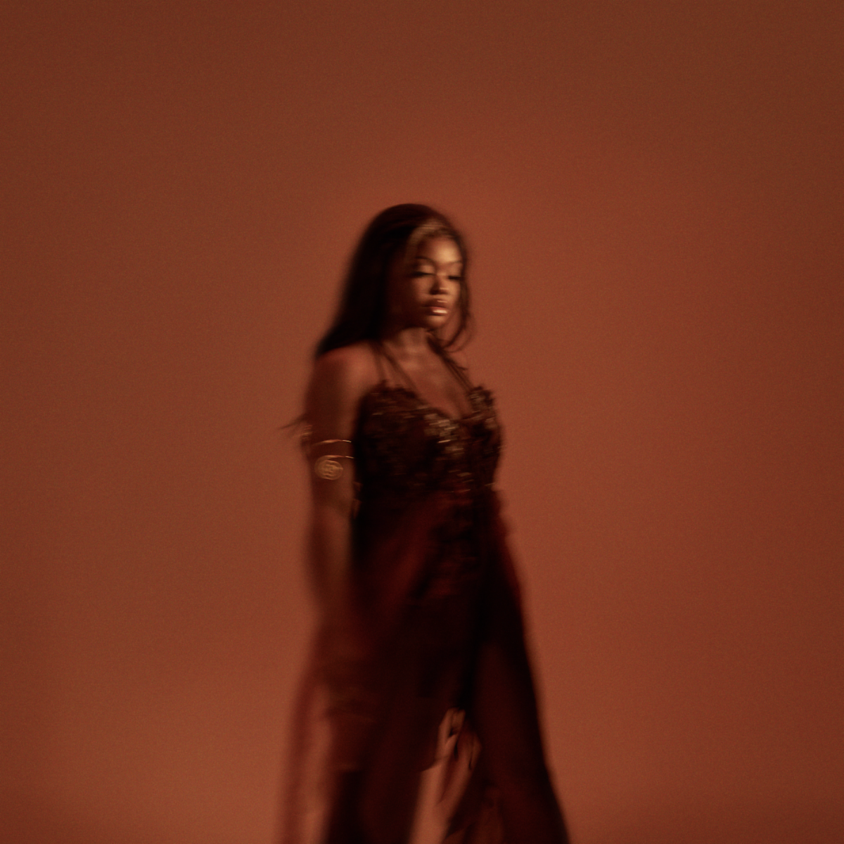 Canadian R&B Sensation Aqyila Releases Focus